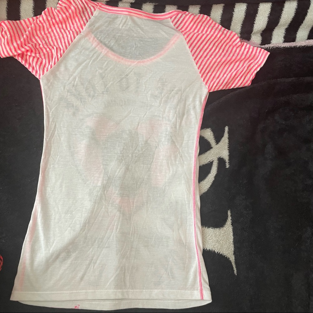 Daytrip love to live skull shirt size small - Picture 3 of 4